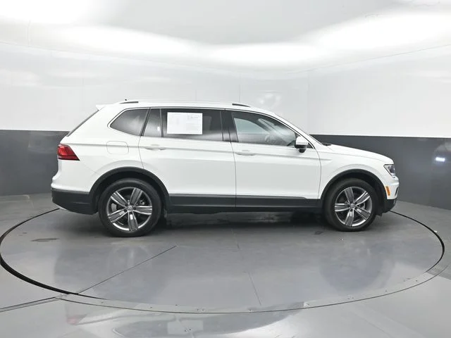 Used 2021 White Volkswagen 2.0T SEL image 33