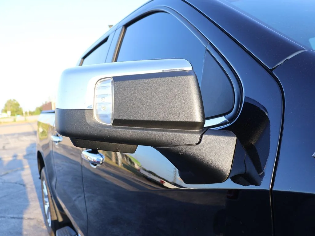 Used 2019 Black Chevrolet LTZ image 15