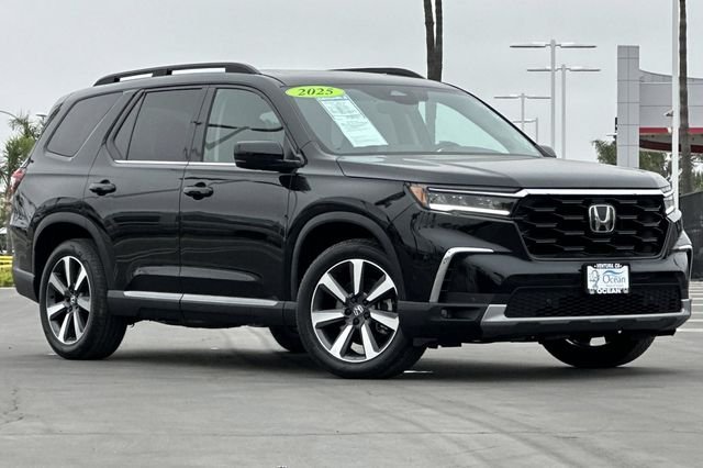 Used 2025 Black Honda Touring image 2
