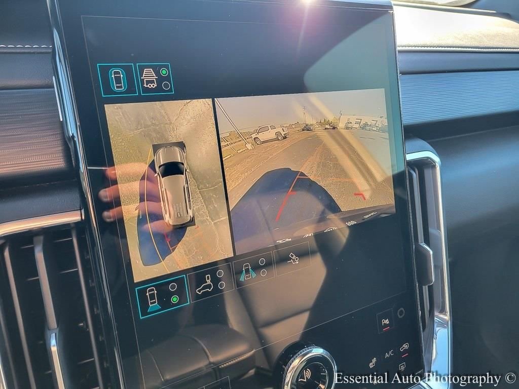 2026 GMC ACADIA - Image 14