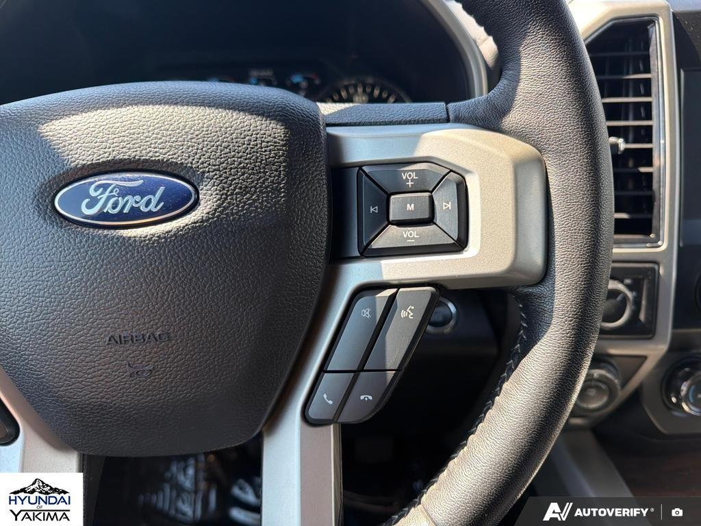 Used 2019  Ford LARIAT image 16