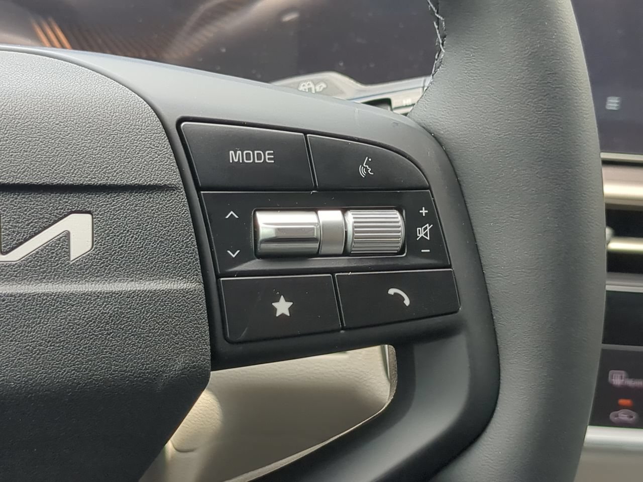 New 2026 Ebony Black Kia EX image 31