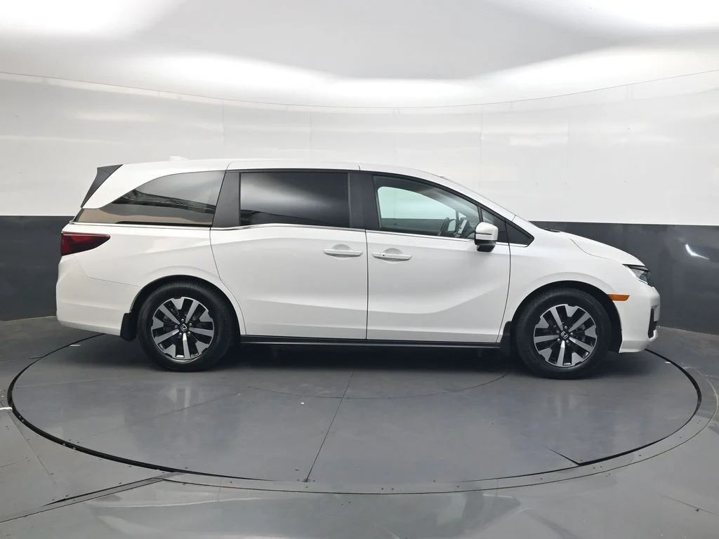 Certified Used 2025 White Honda EX-L image 3