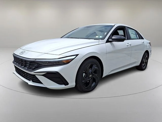 New 2026 White Hyundai SEL Sport image 3