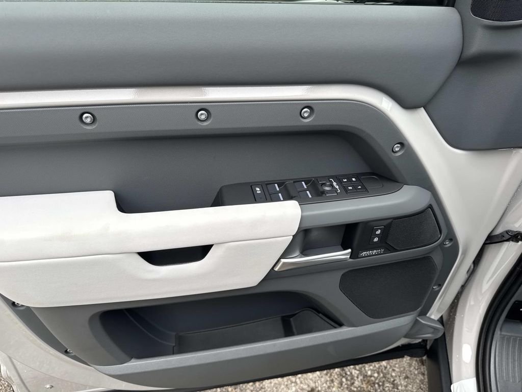 New 2026 Borasco Grey Land Rover X-Dynamic SE image 20
