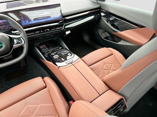 New 2026 White BMW 530i image 18