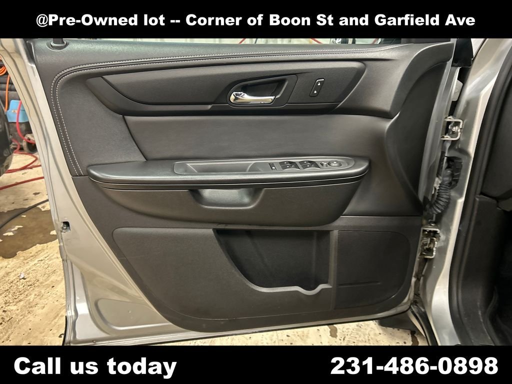 Used 2014 Silver GMC SLE-2 image 15