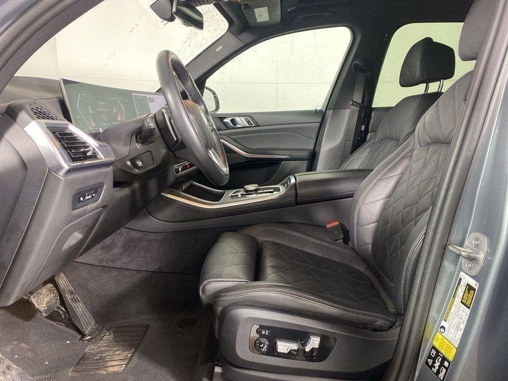 Used 2024 Gray Metallic BMW xDrive40i image 14