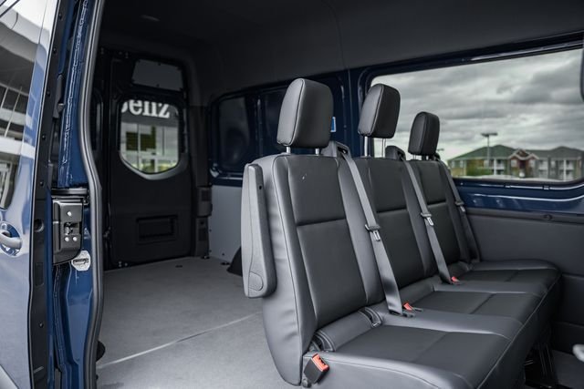 New 2026 Steel Blue Mercedes-Benz Crew 144 WB image 30