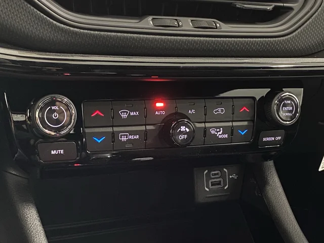 2026 Jeep Compass Altitude Special Edition - Photo 28