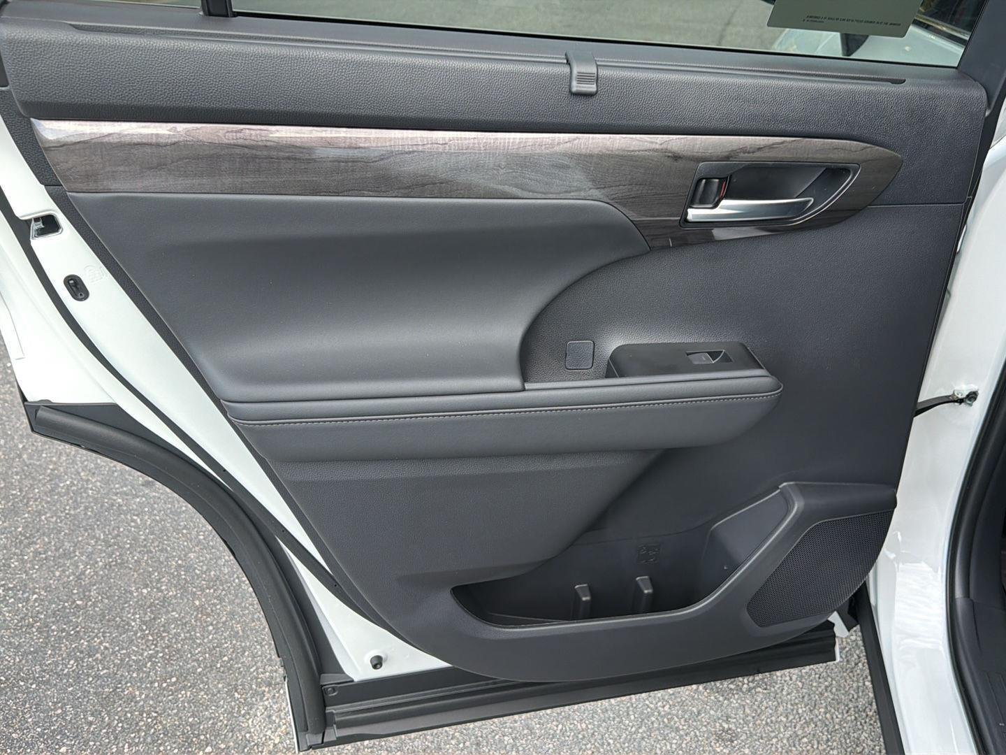 New 2026 Wind Chill Pearl Toyota Limited image 18