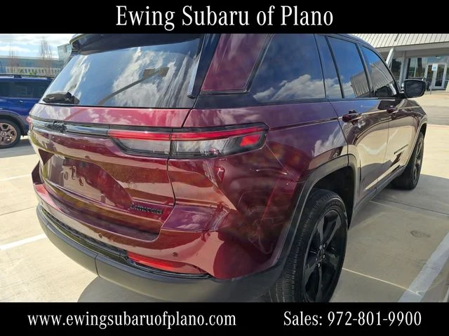 Used 2023 Red Jeep Limited image 4