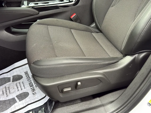 Used 2022 White Buick Preferred image 18
