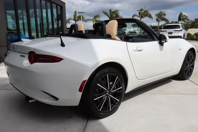 New 2026 Snowflake White Pearl Mazda Grand Touring image 20