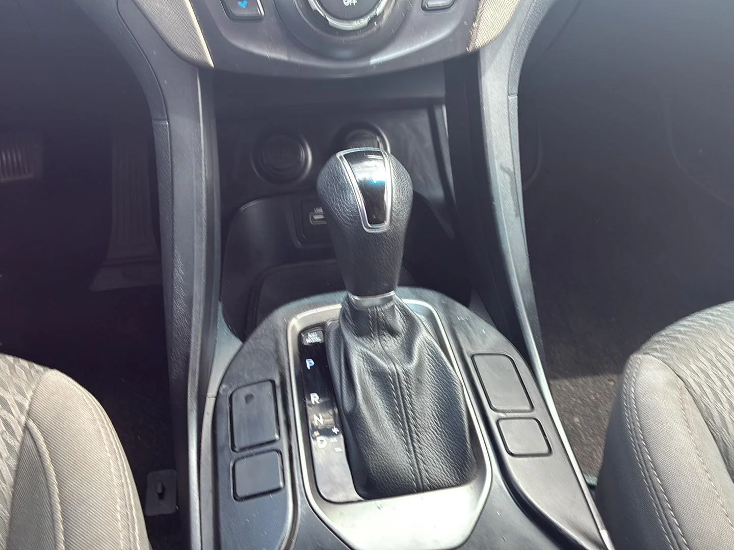 Used 2019 Monaco White Hyundai SE image 15