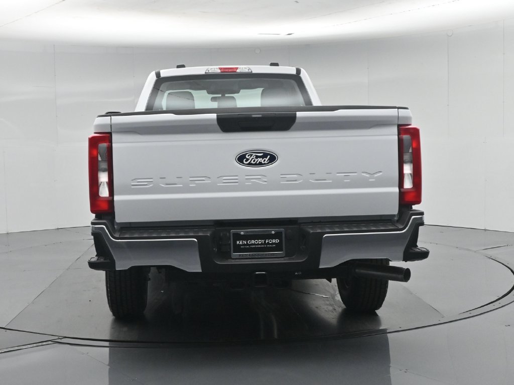 New 2027 Oxford White Ford XL image 23