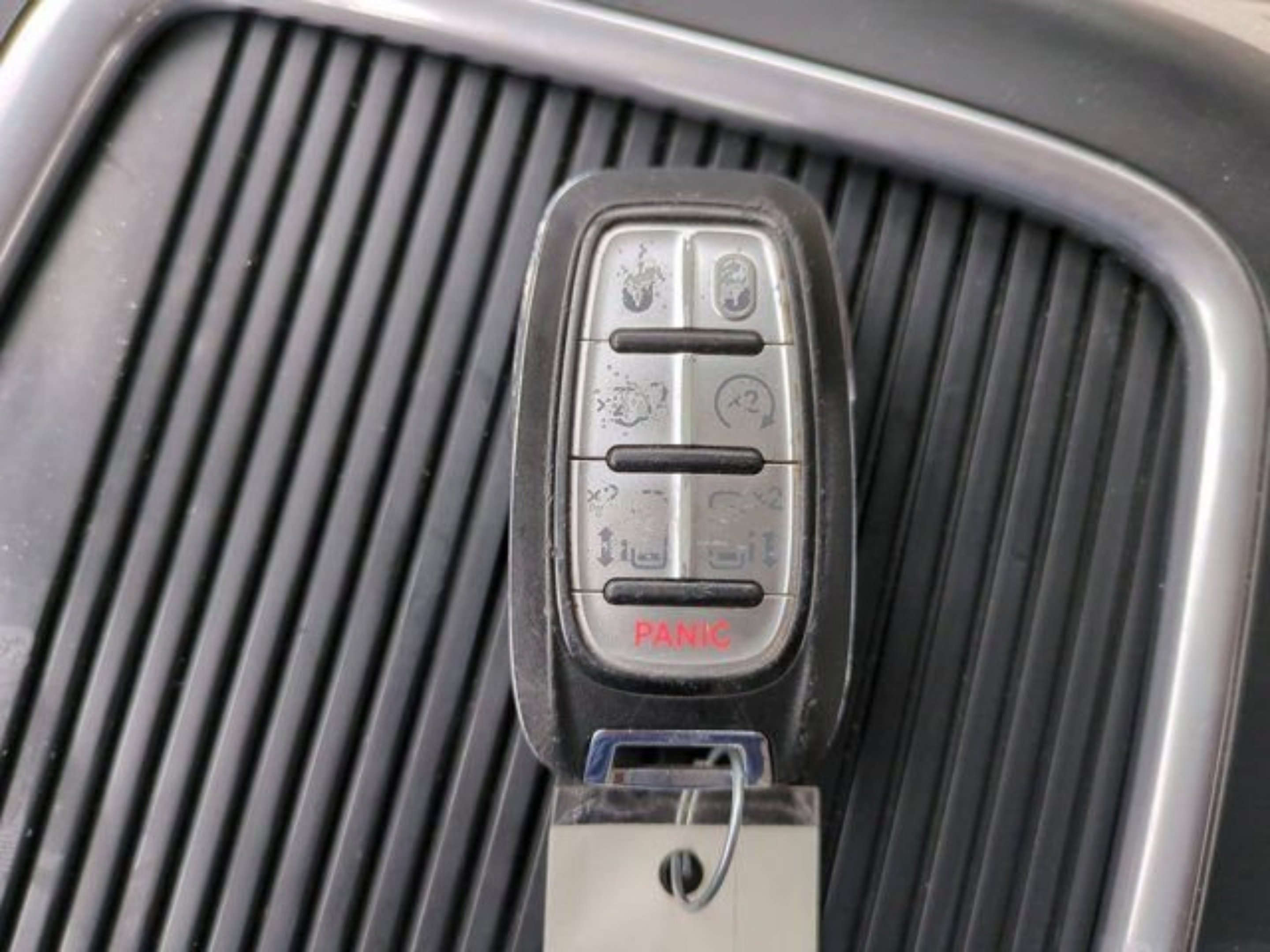 Used 2021 Granite Crystal Metallic Clearcoat Chrysler Touring L image 28