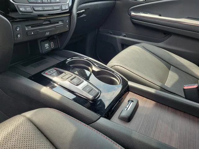 Used 2022 Platinum White Pearl Honda Black Edition image 29