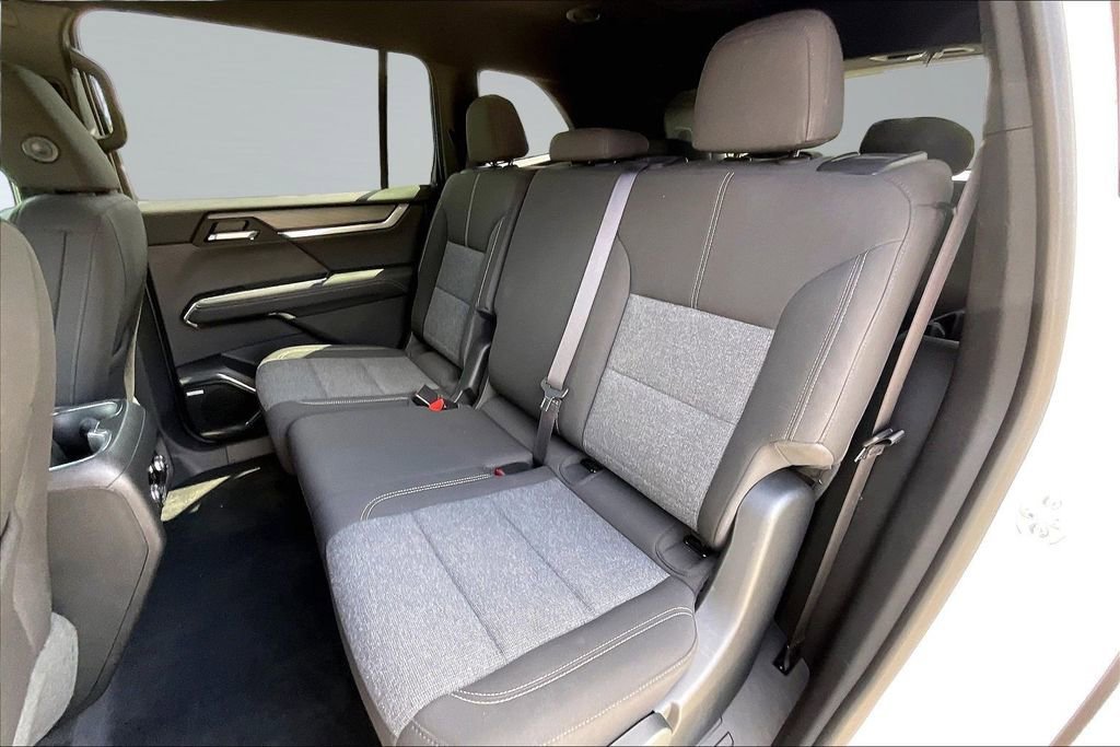 2025 GMC Acadia Elevation - Photo 25