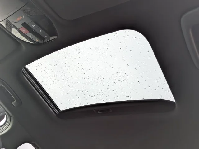 New 2027 White Kia S image 21