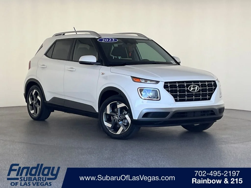 Used 2023 White Hyundai SEL image 1