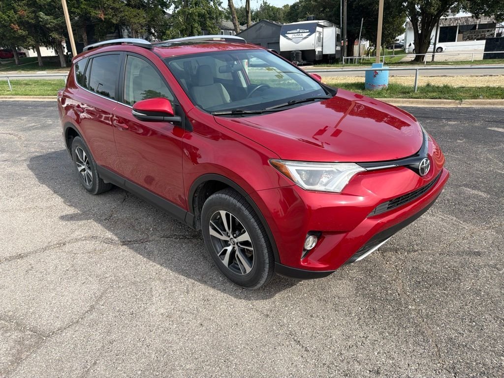 Used 2016 Red Toyota XLE image 4