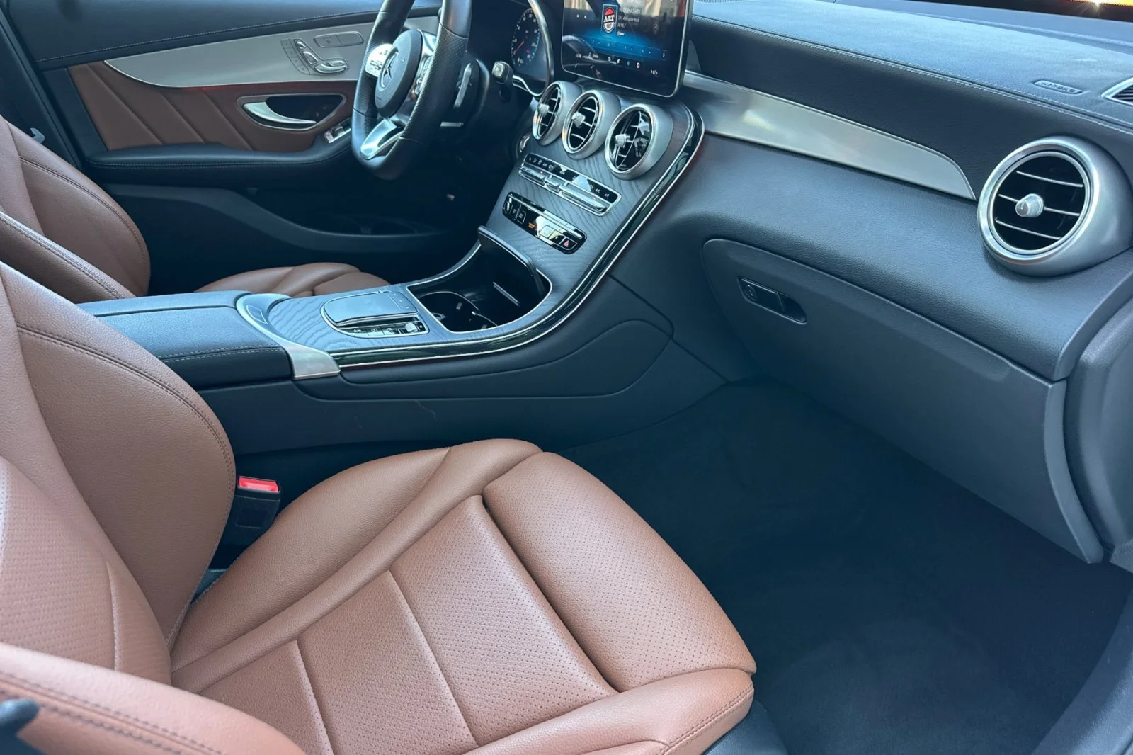Used 2022 WHITE Mercedes-Benz GLC 300 image 16