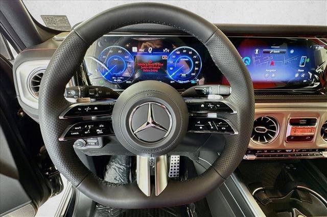 New 2027 MANUFAKTUR Night Black Magno Mercedes-Benz G 580e image 41