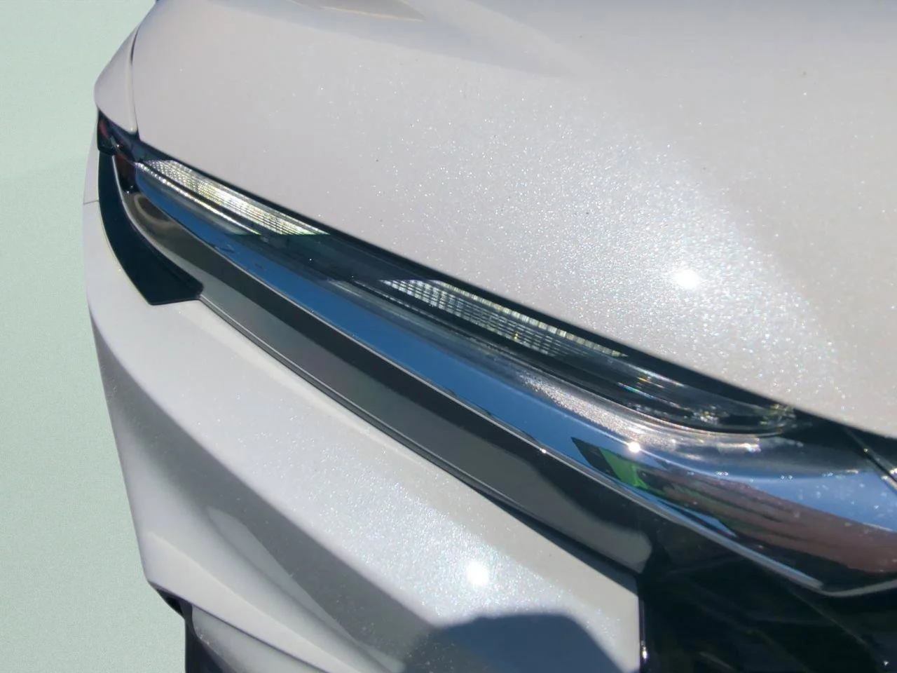 Used 2025 White Honda EX image 26