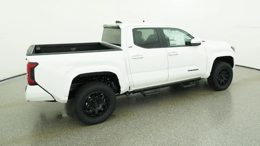 New 2026 Ice Cap Toyota SR5 image 14
