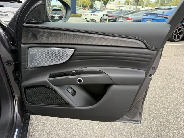 New 2025  Maserati  image 20