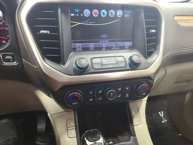 Used 2019 White Frost Tricoat GMC Denali image 27