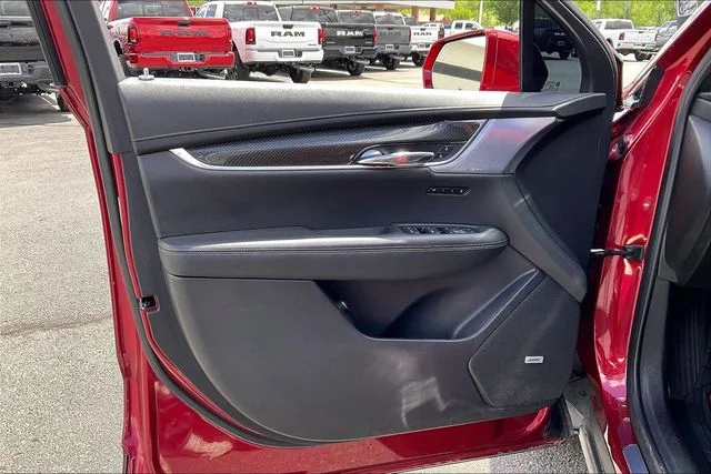 Used 2020 Red Cadillac Sport image 18