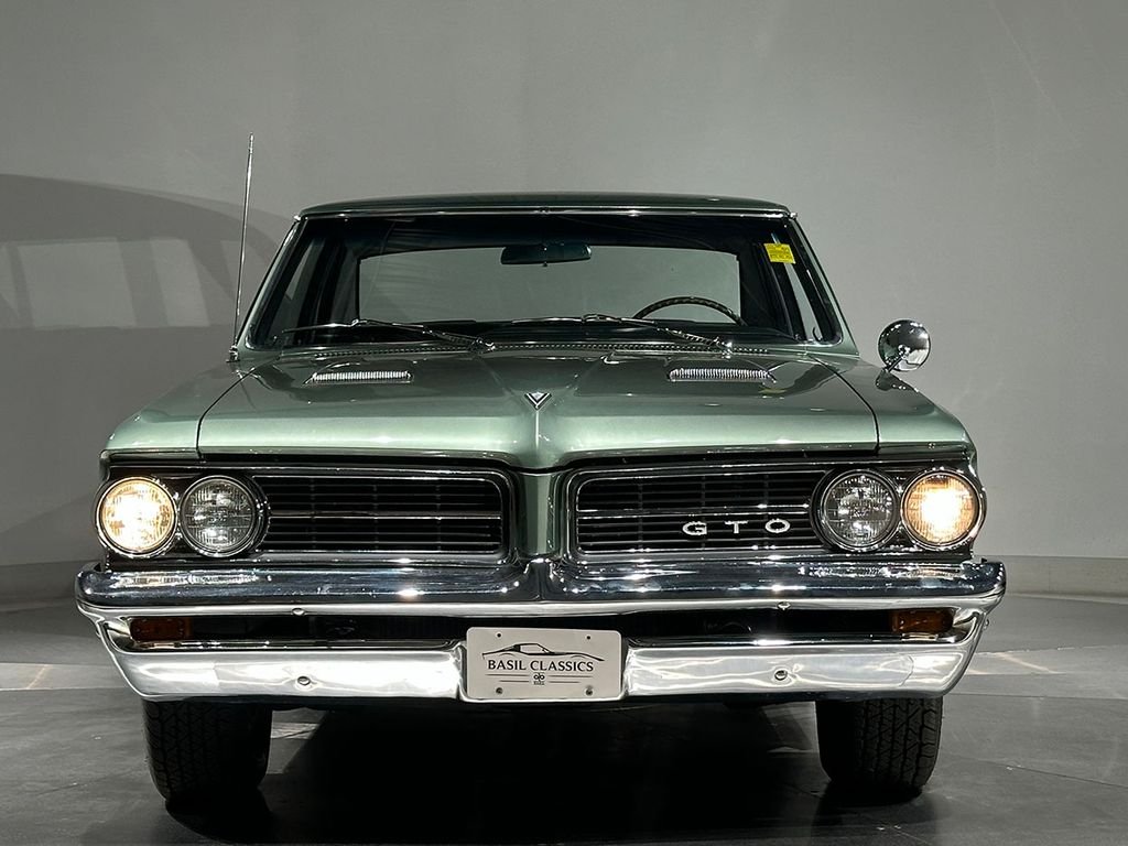 Used 1964 Green Pontiac  image 32