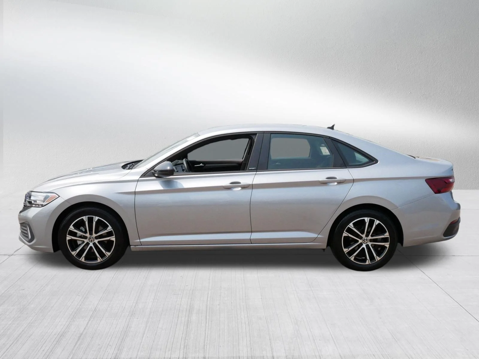 Used 2024 Pyrite Silver Metallic Volkswagen Sport image 4