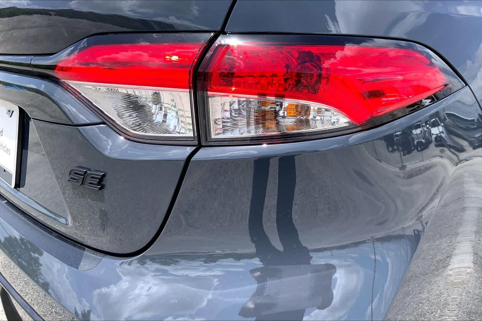 Used 2025 Underground Toyota SE image 30