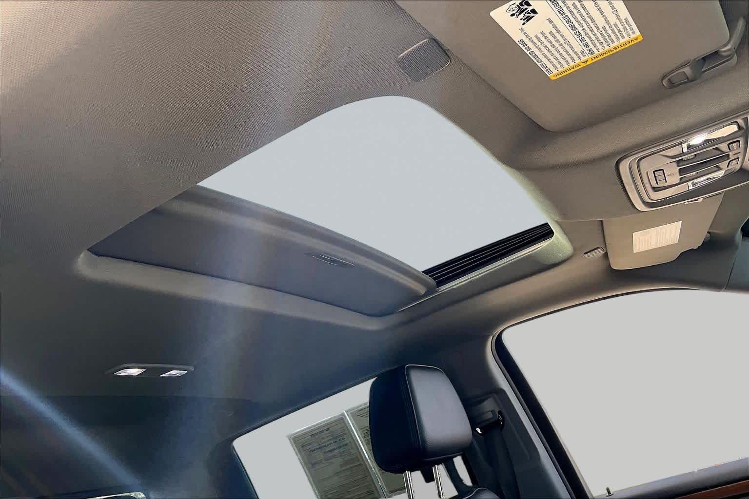 Used 2024 Sterling Metallic GMC Denali image 14