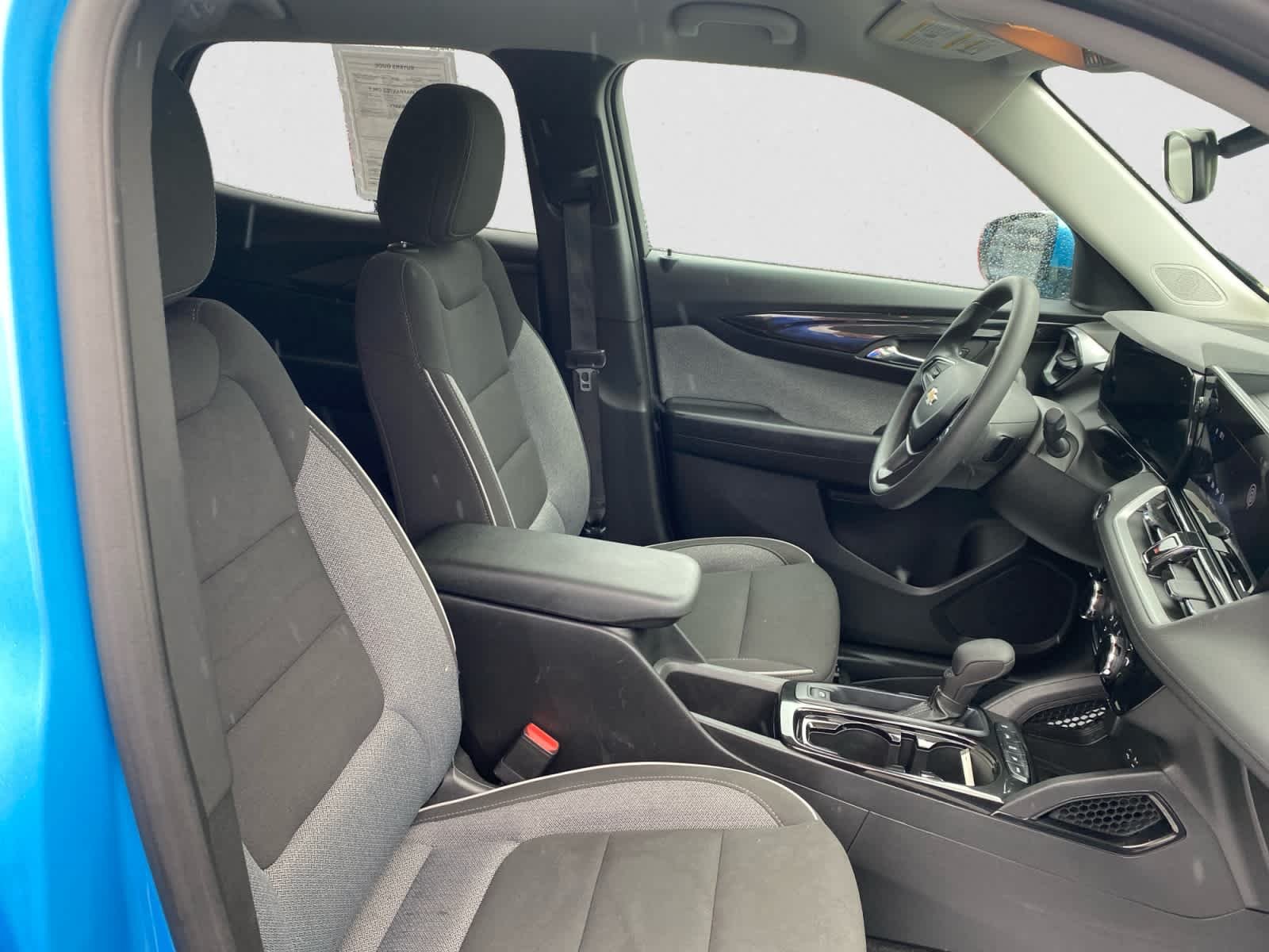 Used 2025 Marina Blue Metallic Chevrolet LT image 21