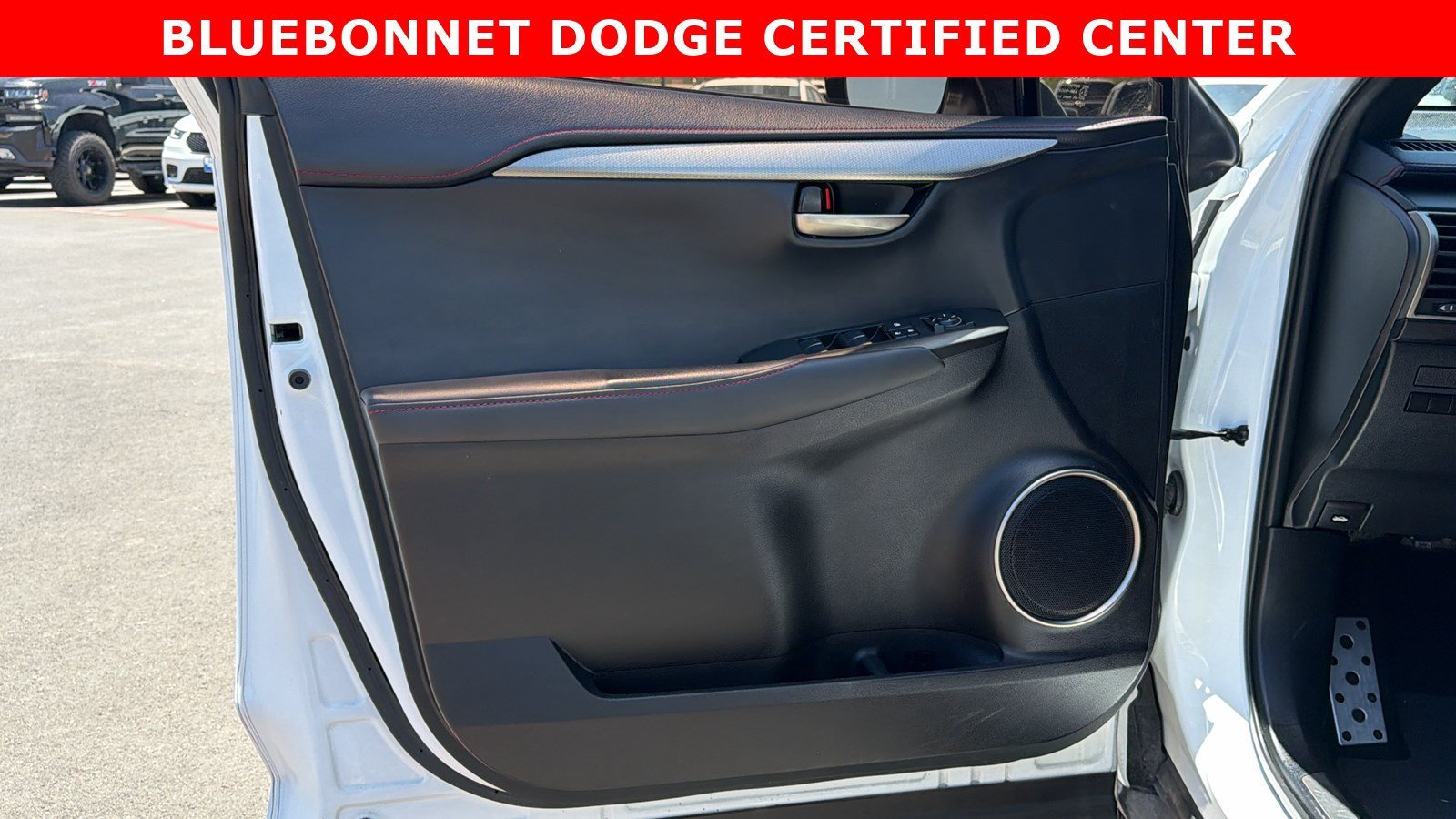 Used 2017 White Lexus  image 9