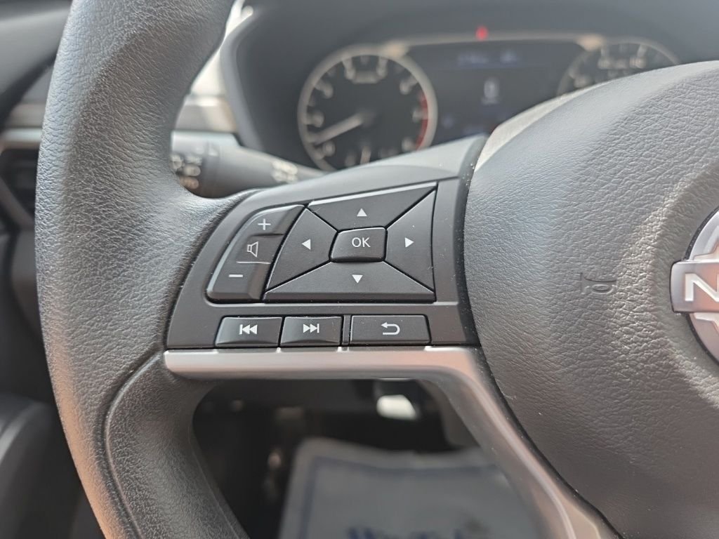 2025 Nissan Altima SV - Photo 21