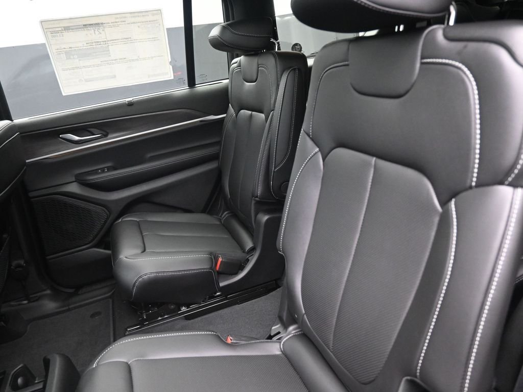 2025 Jeep Grand Cherokee L Limited - Photo 14