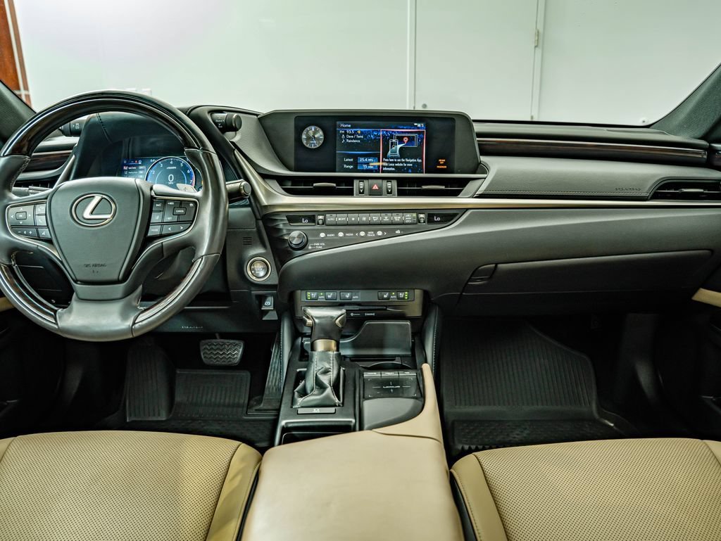 Used 2019 Gray Pearl Lexus 350 image 31