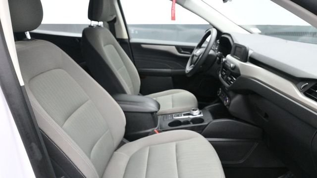Used 2022 White Ford S image 9