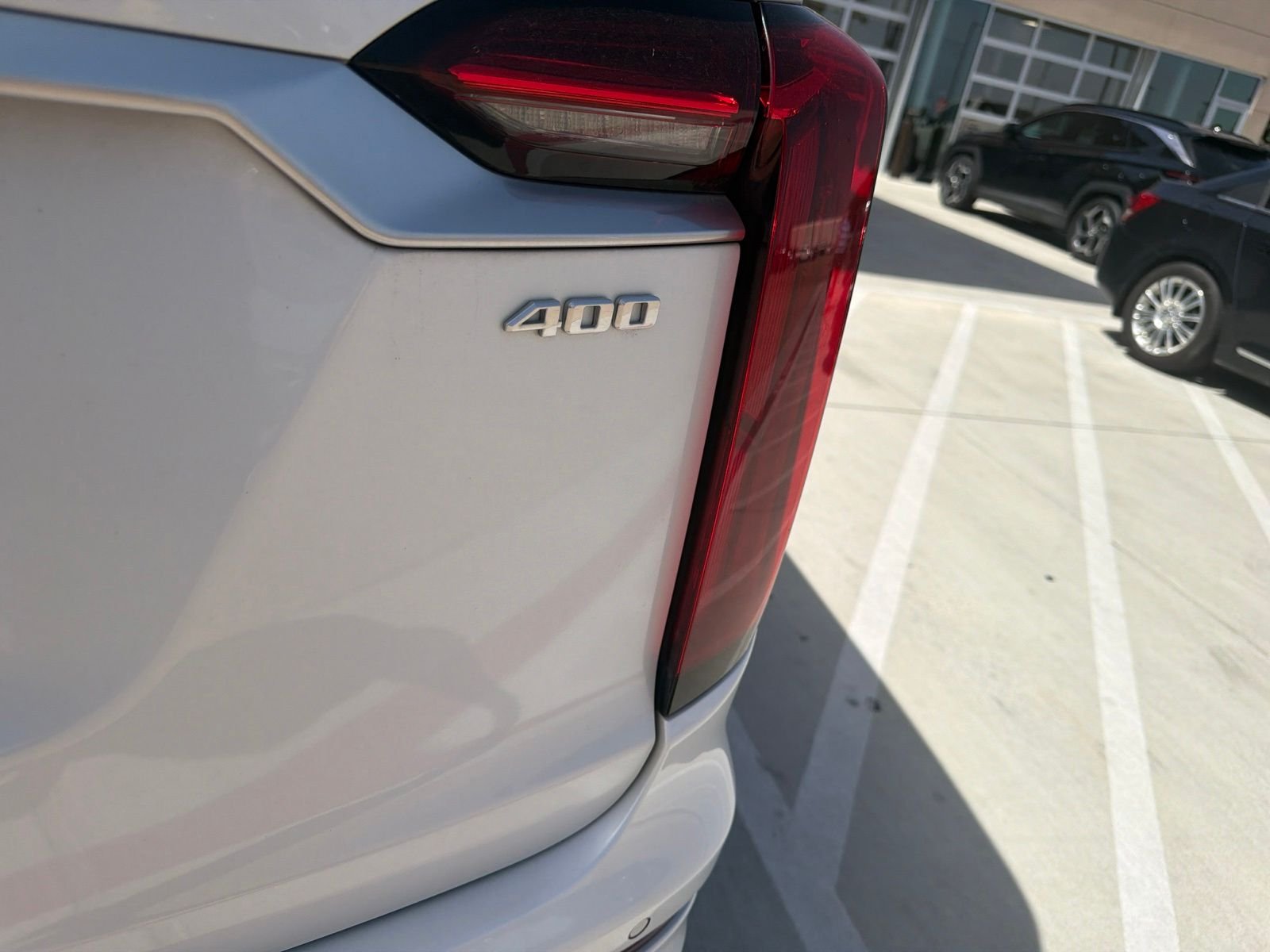 Used 2020 Crystal White Tricoat Cadillac Premium Luxury image 7