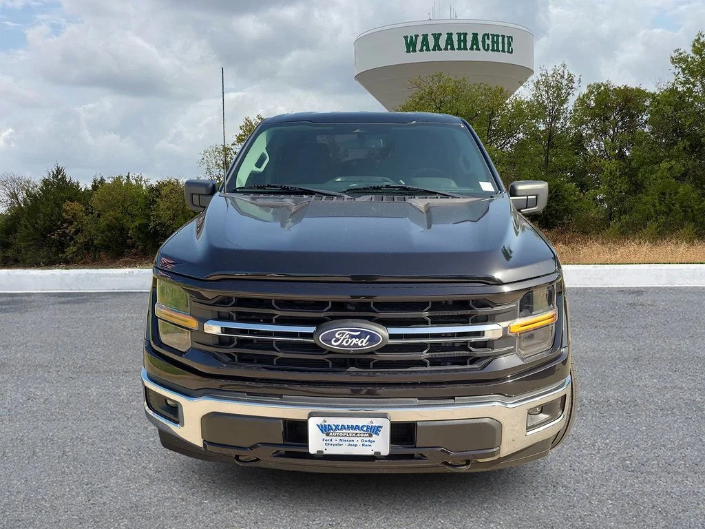 Used 2024 Black Ford XLT image 2