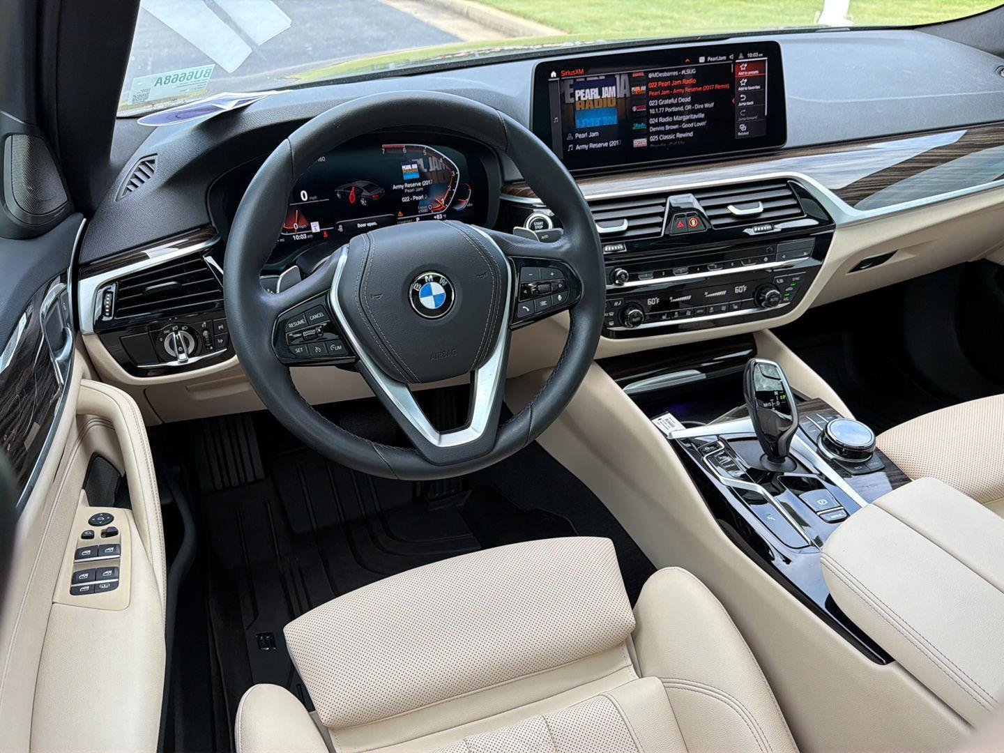 Used 2023 Black Sapphire Metallic BMW 530i image 18