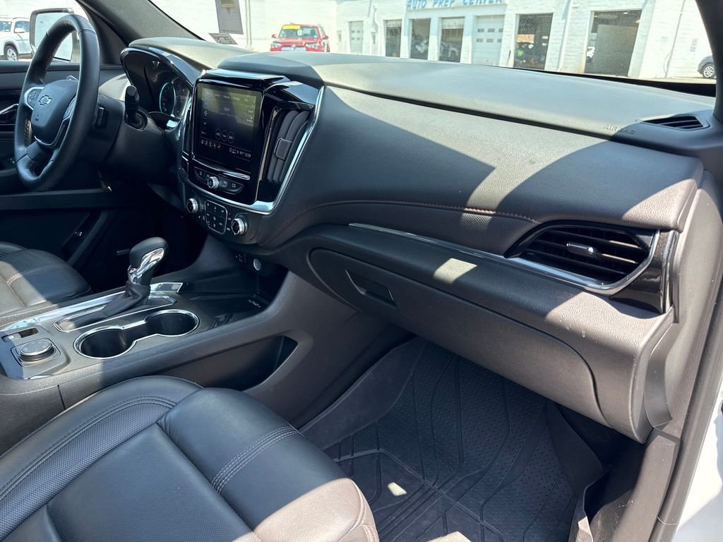 Used 2023 White Chevrolet RS image 26