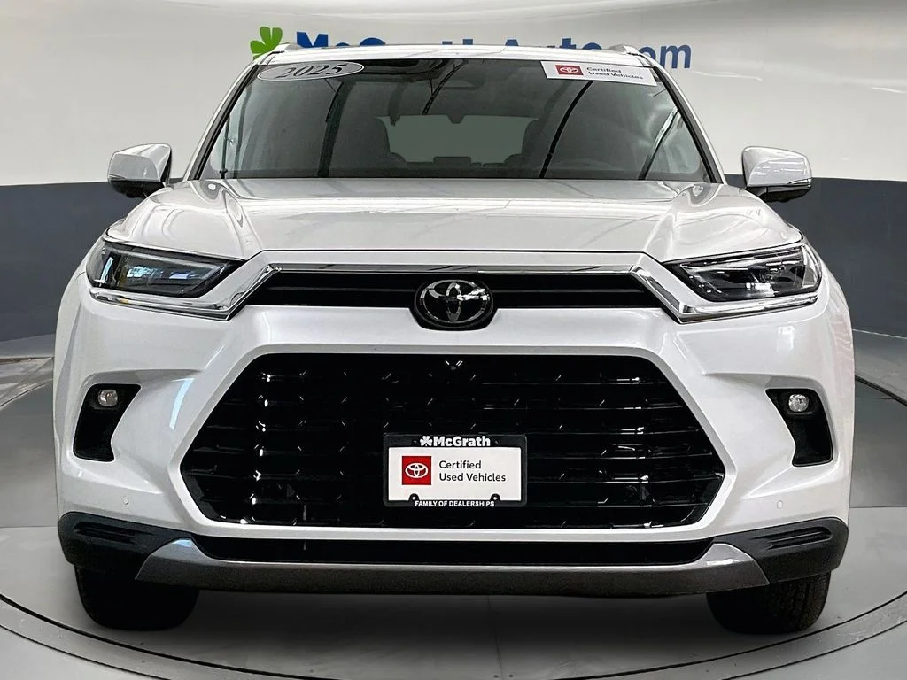 Certified Used 2025 Beige Toyota Platinum image 5