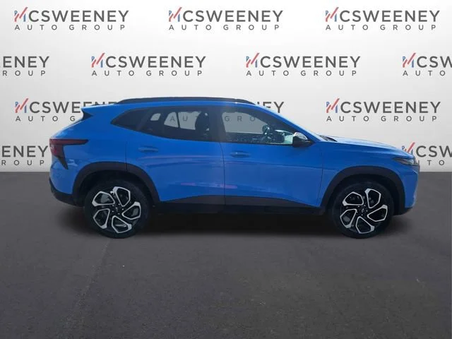 Used 2024 Fountain Blue Chevrolet 2RS image 6