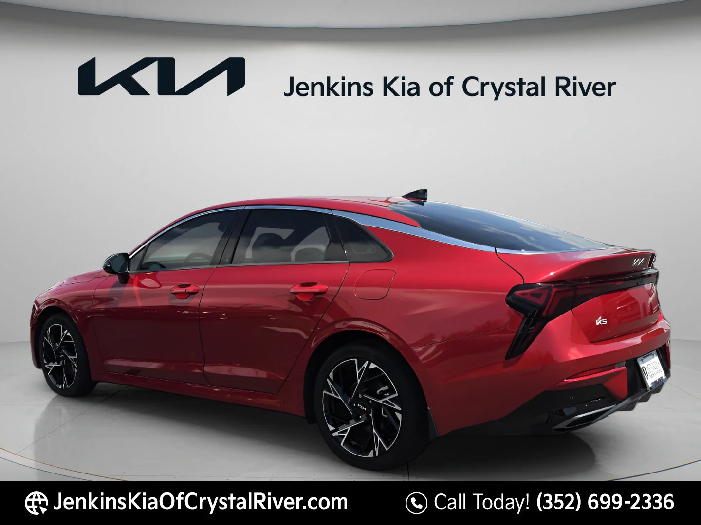 Used 2025 Runway Red Kia GT-Line image 8
